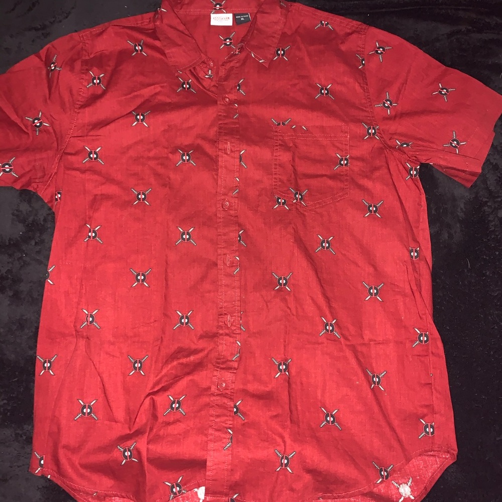Marvel Deadpool button down XL